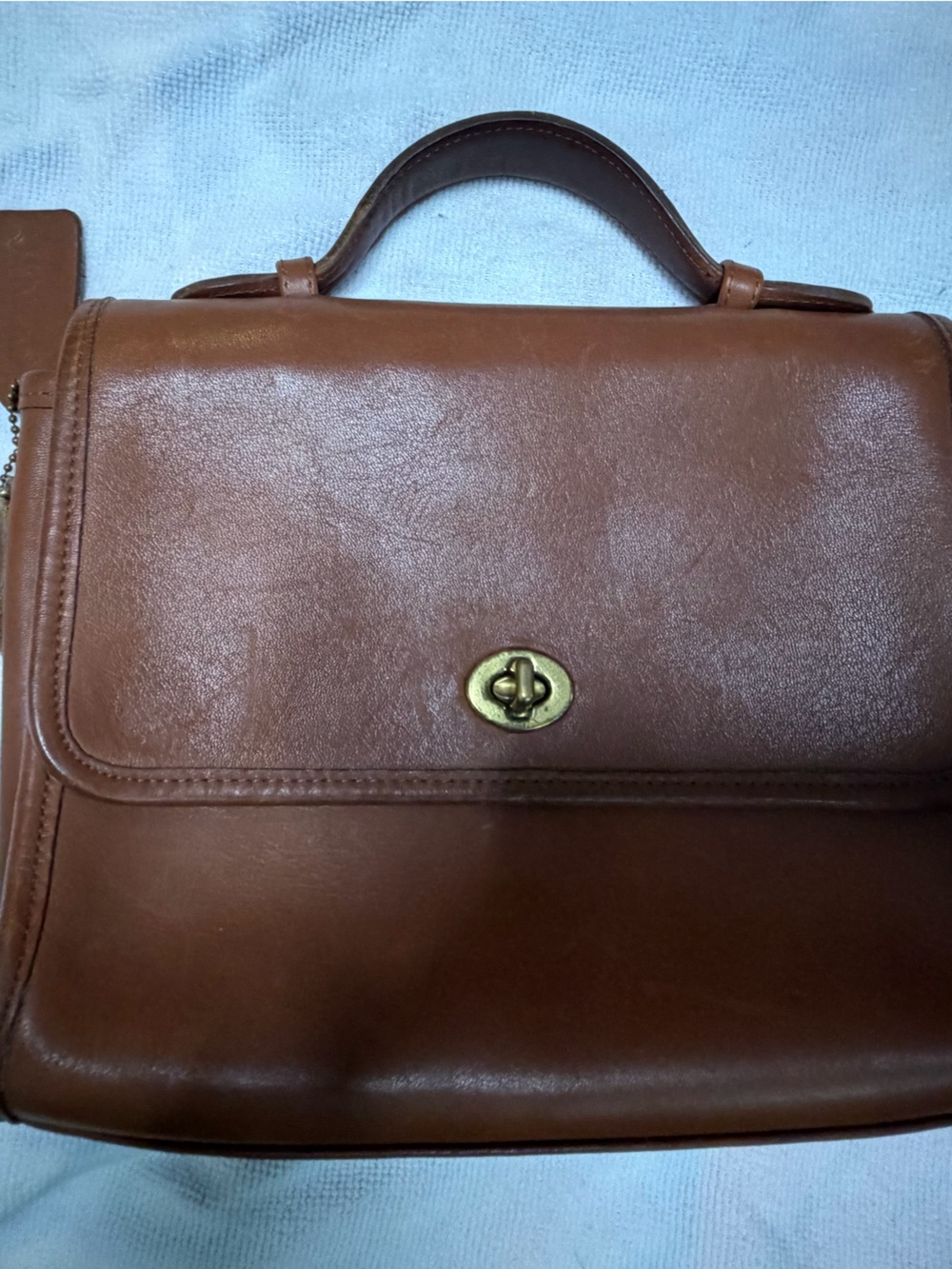 Vintage Coach shoulder bag without strap. - Picture 2 of 7